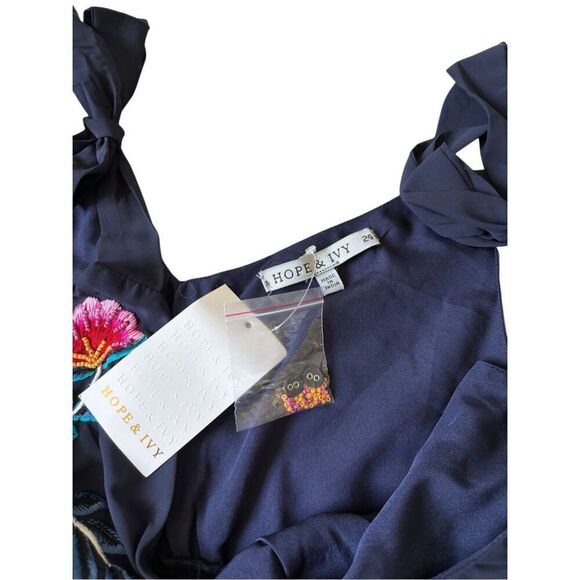 NEW Hope & Ivy tie shoulder embroidered midi dress size 24 navy Blue Floral Slee - Picture 5 of 10